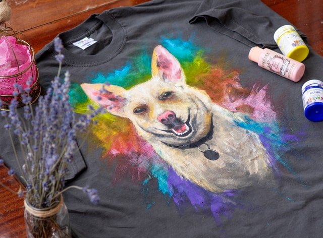 how to do merchandise on youtube or twitch