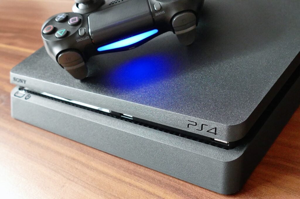 ps4 vs ps4 pro